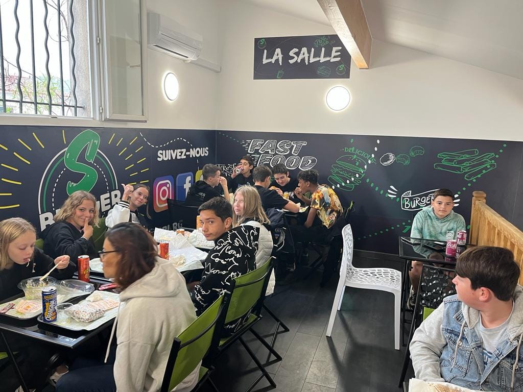 S Burger - Snack Et Restaurant A Rocbaron-4